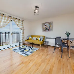 Apartment By Rehoboth - 23 Thames View - Upper - Woolwich, London