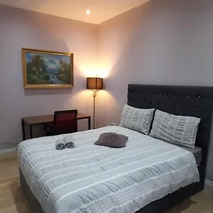 Privatunterkunft Comfy Fenia, London